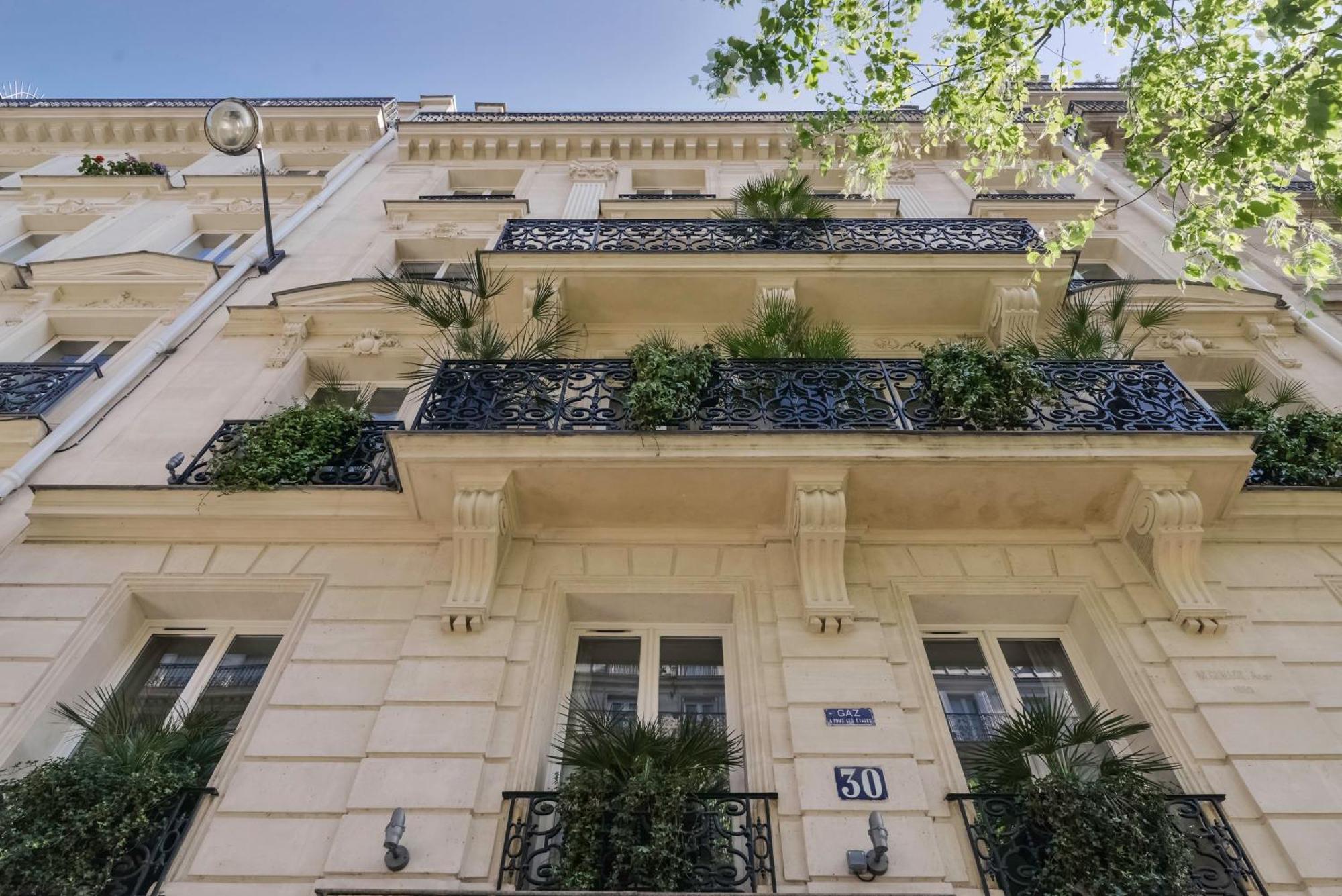 Palm - Astotel Paris